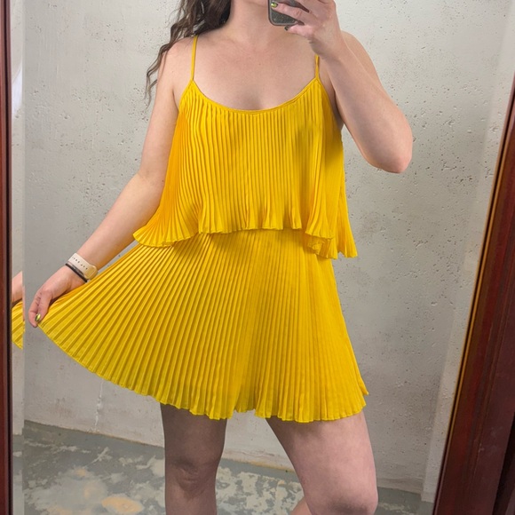 REVOLVE Dresses & Skirts - REVOLVE superdown Tawnie Cami Dress in Yellow Vibrant Pleated Sleeveless Size S